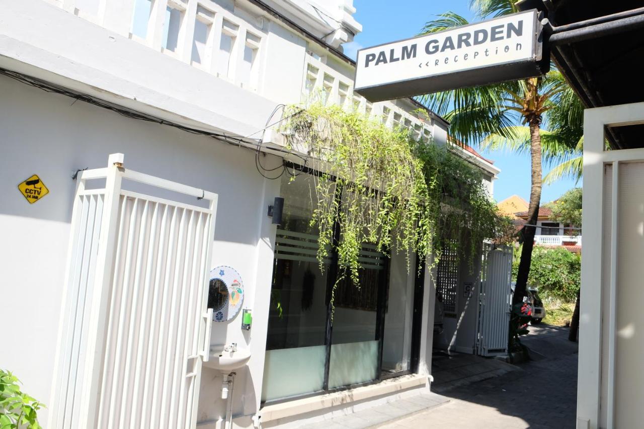 Готель Palm Garden Kuta Кута Екстер'єр фото