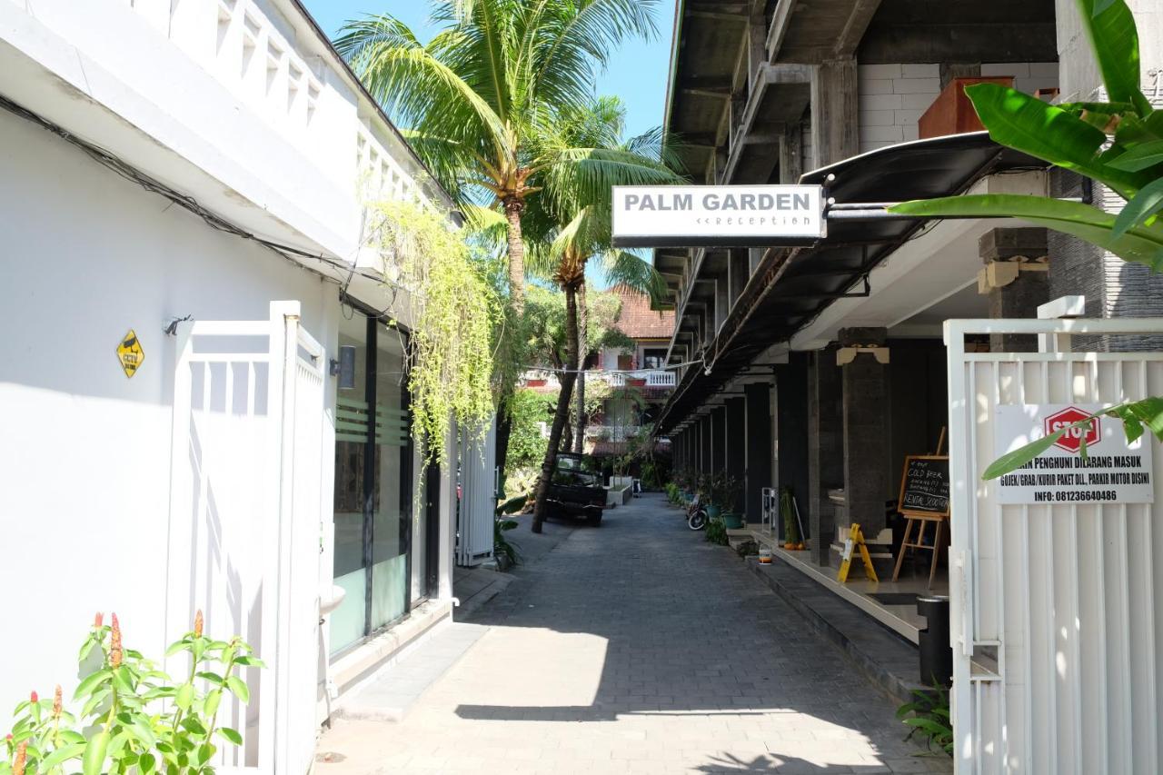 Готель Palm Garden Kuta Кута Екстер'єр фото