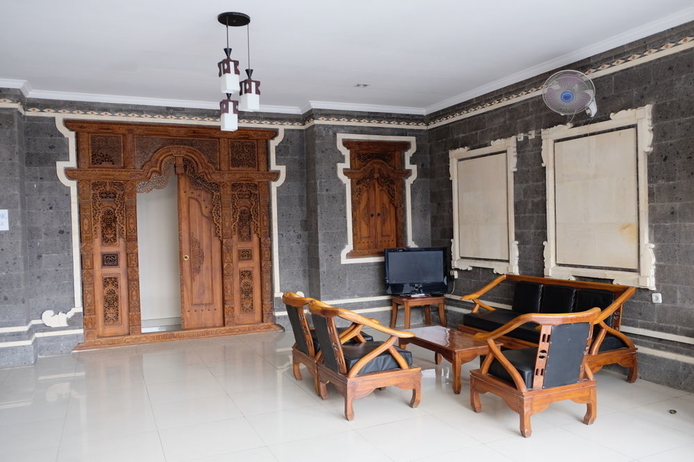 Готель Palm Garden Kuta Кута Екстер'єр фото